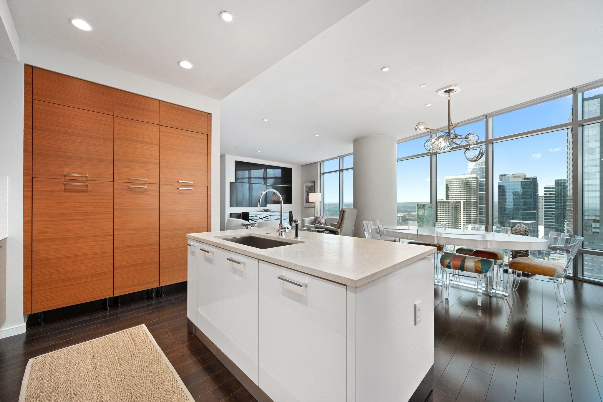 200 Congress Ave # 24E