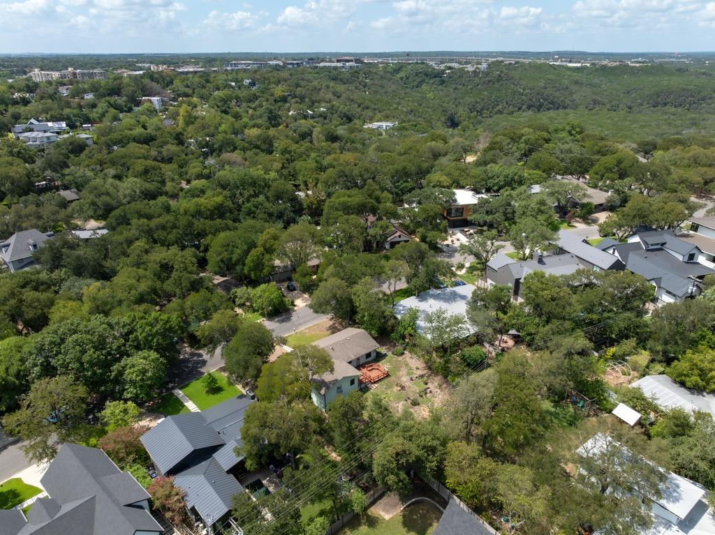 2906 Oakhaven DR