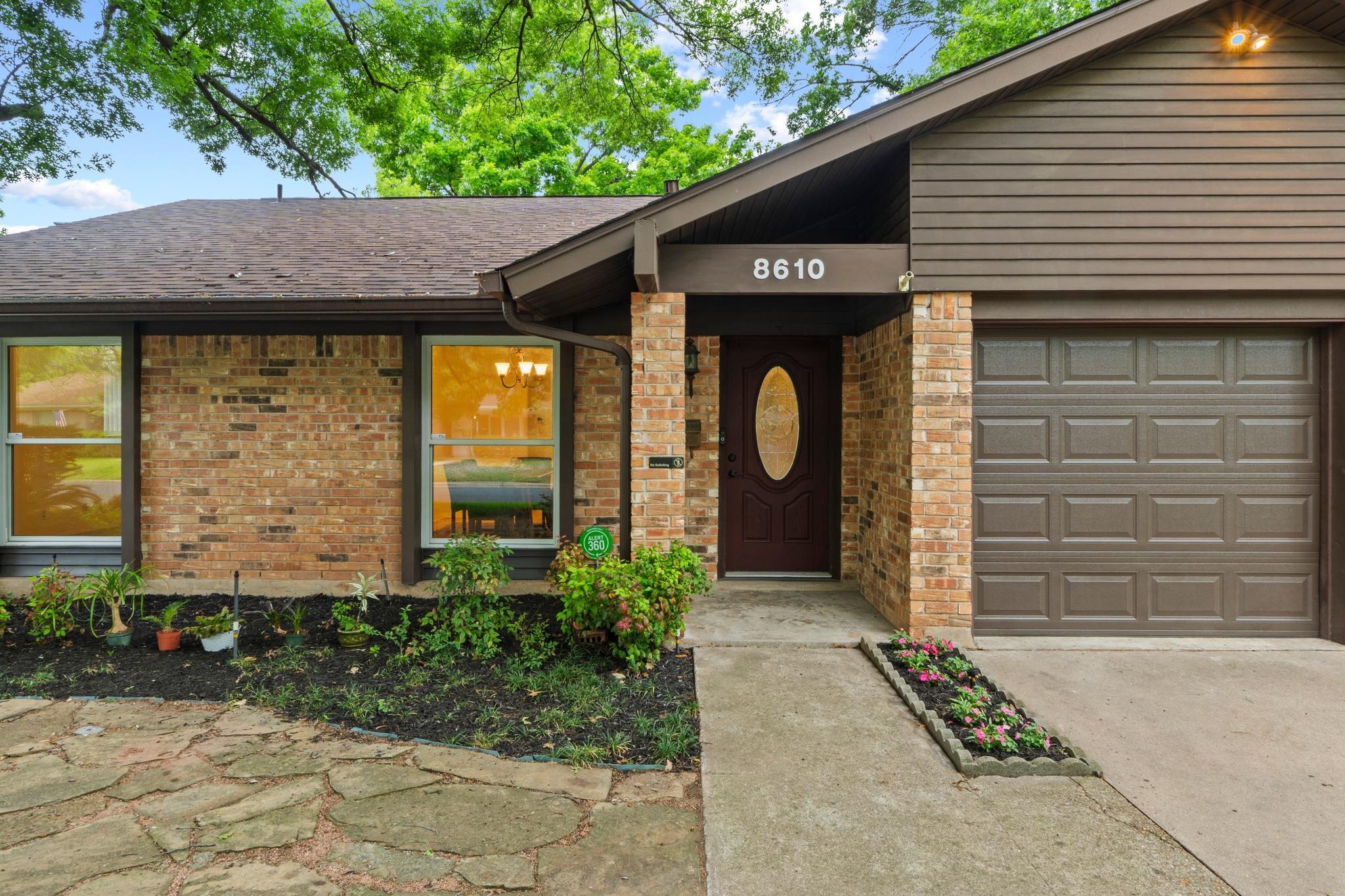 8610 Melshire DR