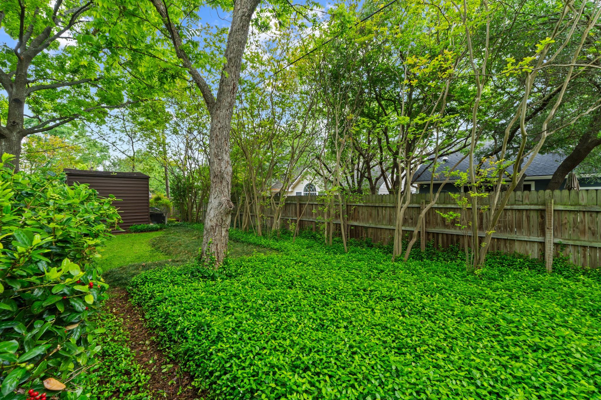 8610 Melshire DR