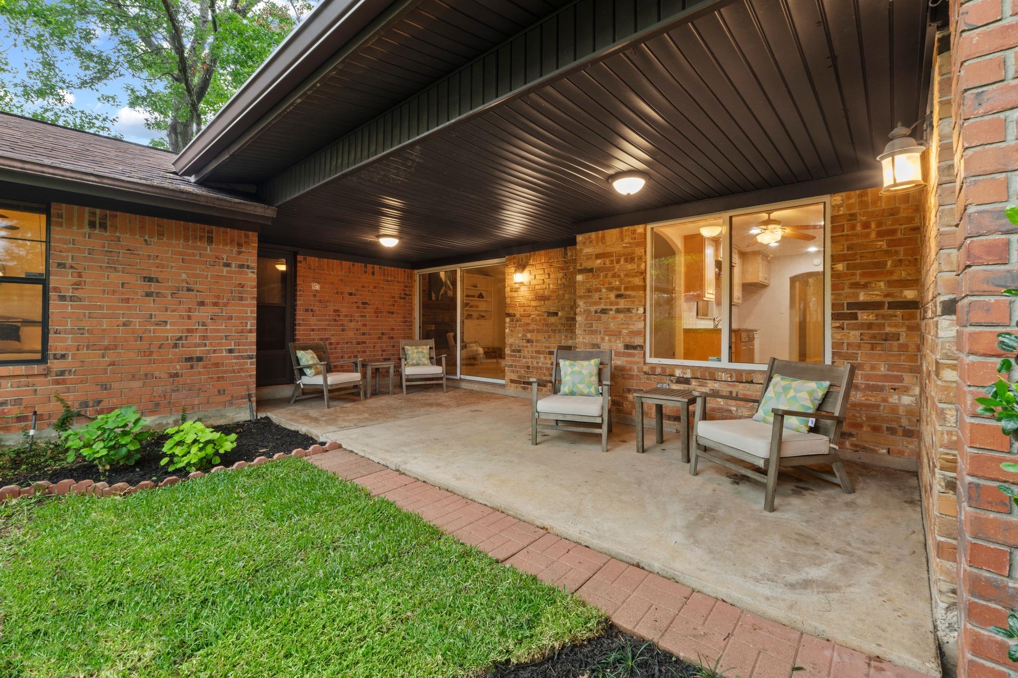 8610 Melshire DR