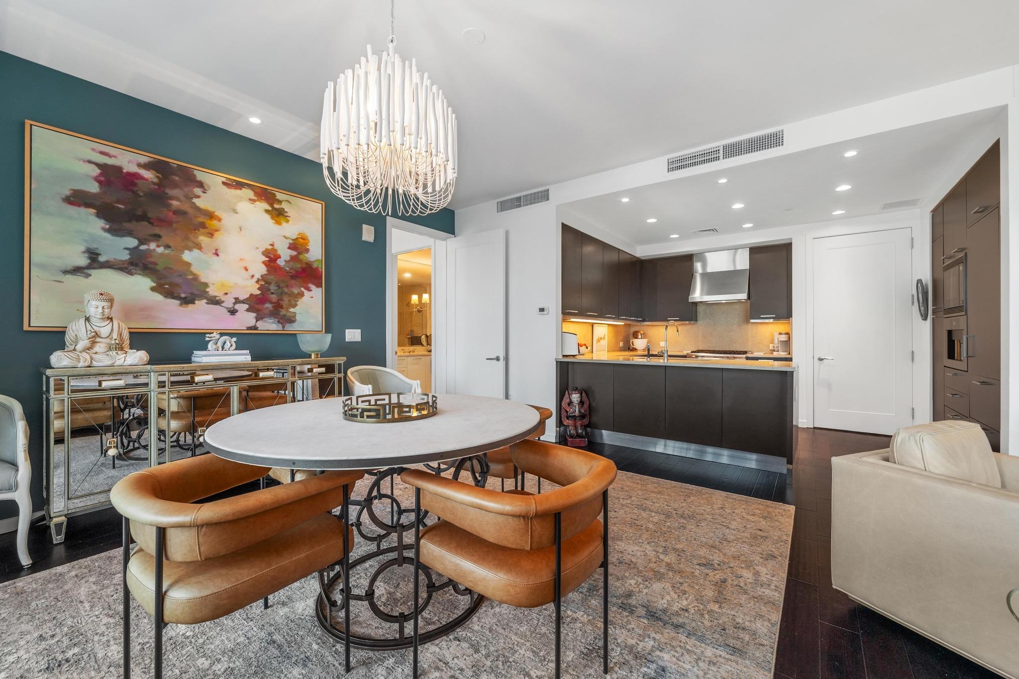 200 Congress Ave # 13A