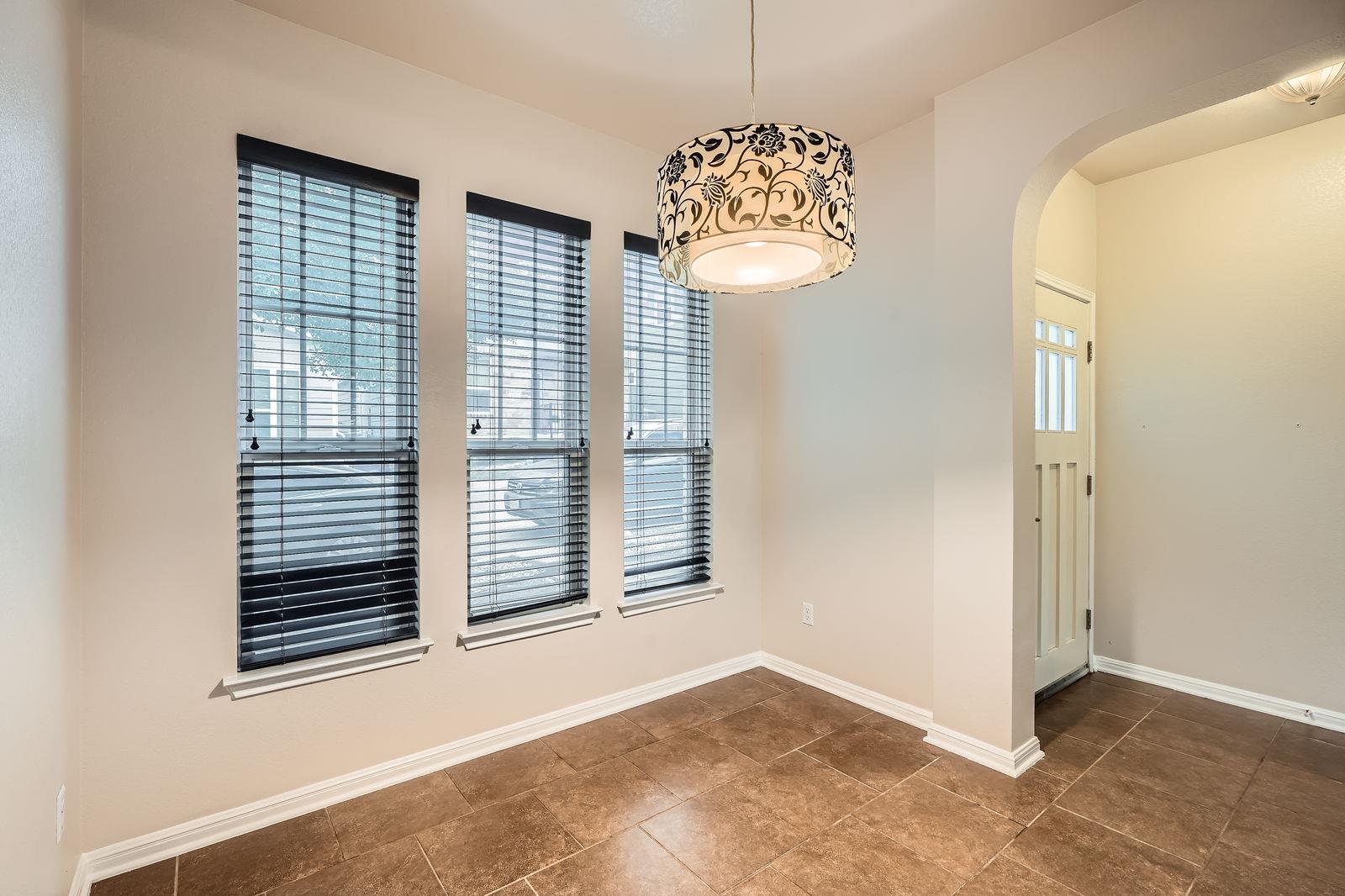 1928 Tramson DR