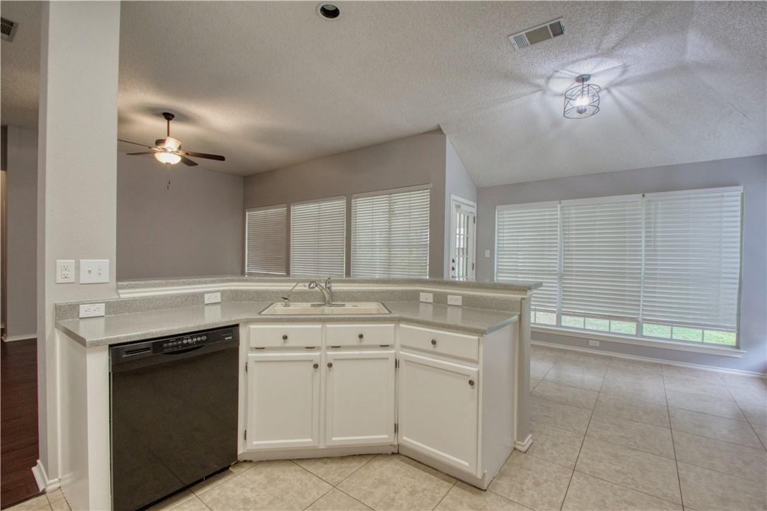306 Marigold LN