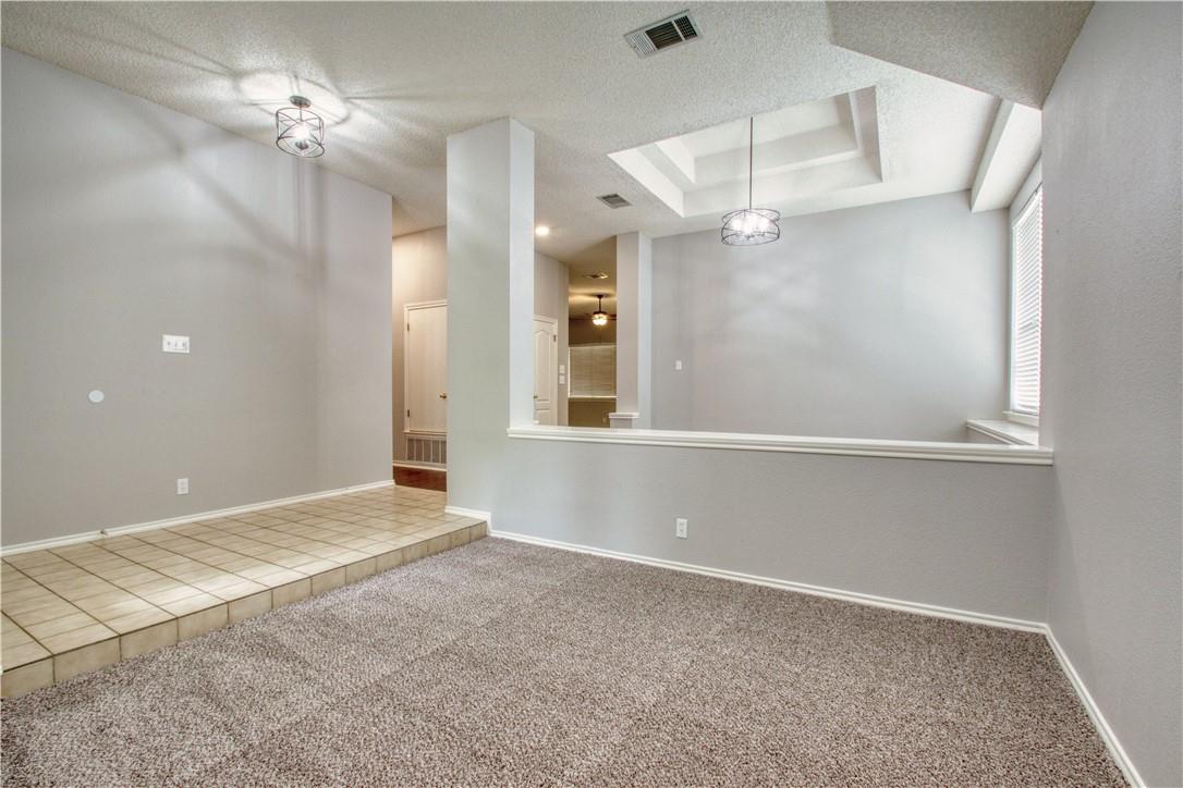 306 Marigold LN