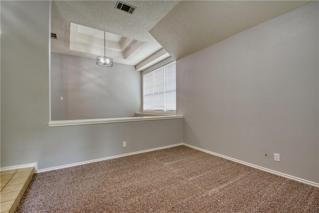306 Marigold LN