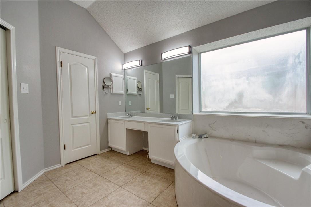 306 Marigold LN