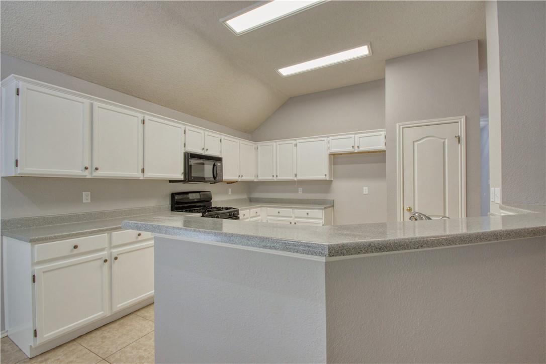 306 Marigold LN
