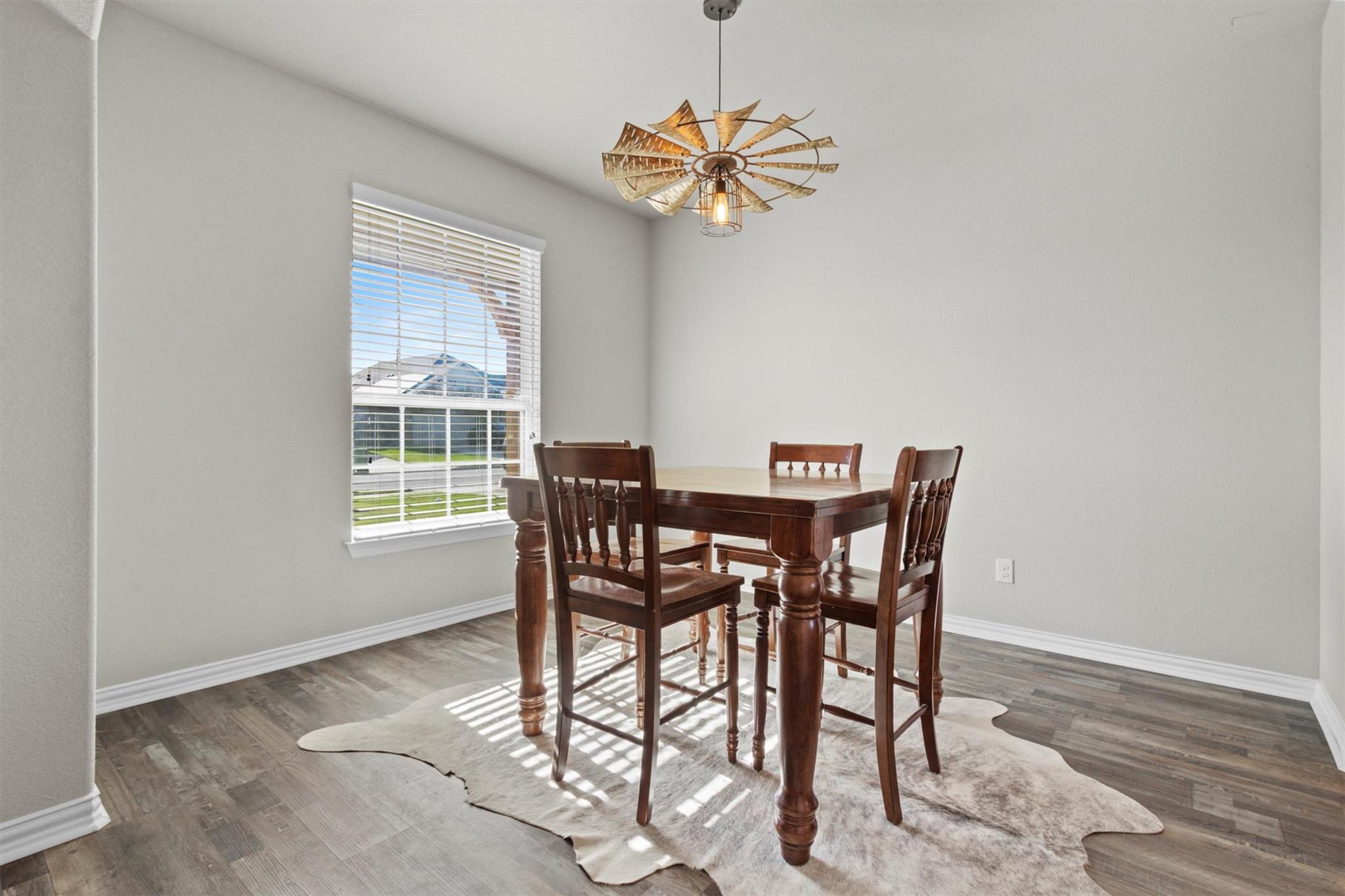 8069 Arezzo DR