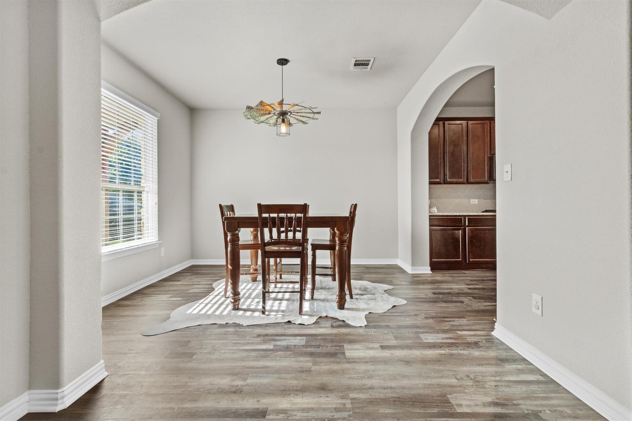 8069 Arezzo DR