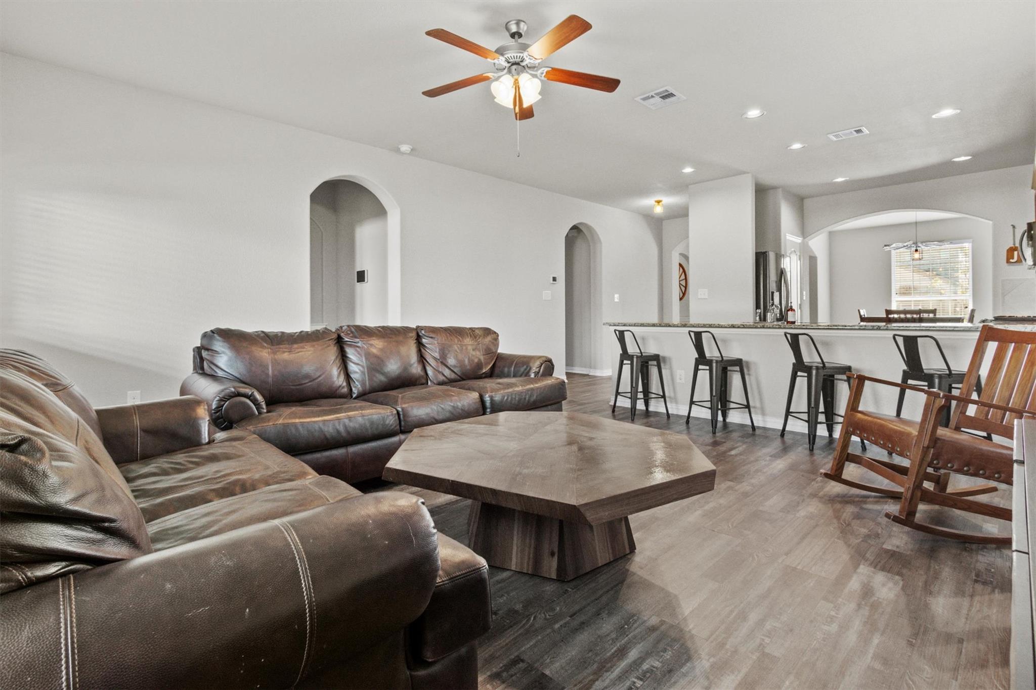 8069 Arezzo DR