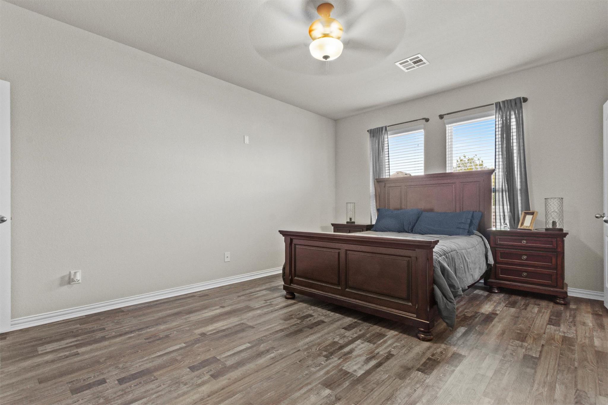 8069 Arezzo DR