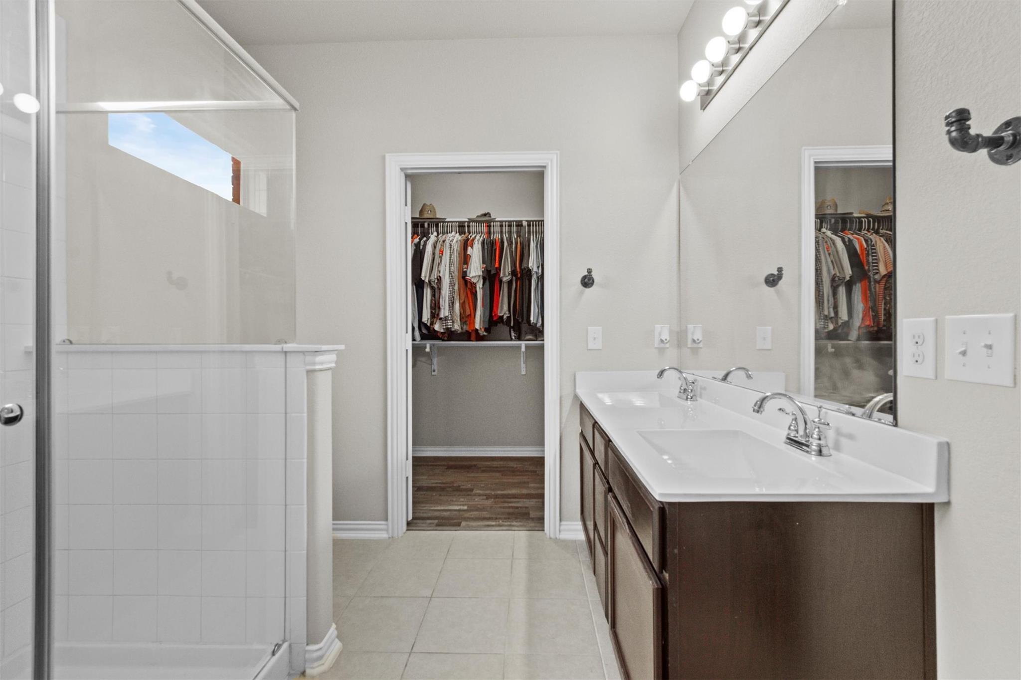 8069 Arezzo DR