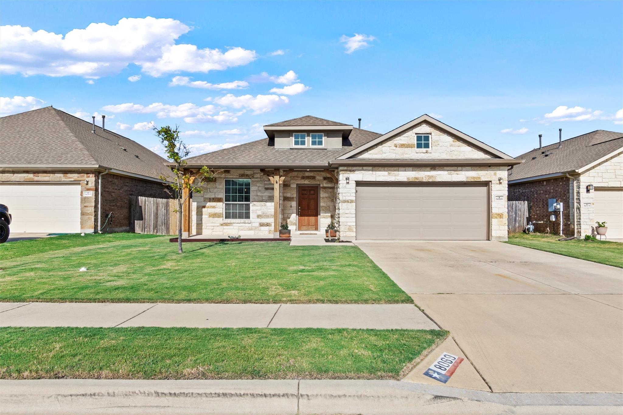 8069 Arezzo DR