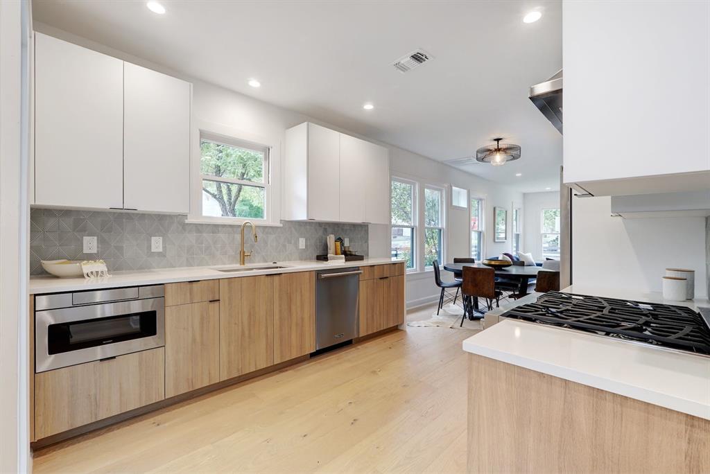 4612 Duval ST # 1