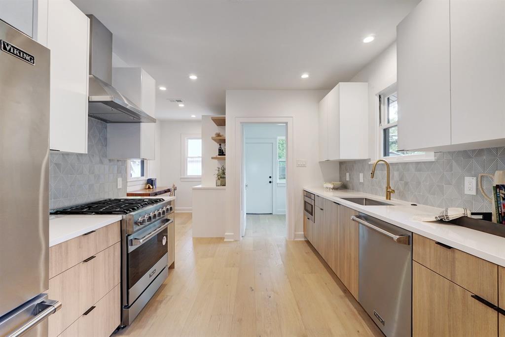 4612 Duval ST # 1