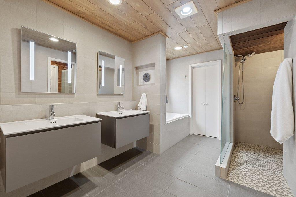 6101 Gun Bow CT