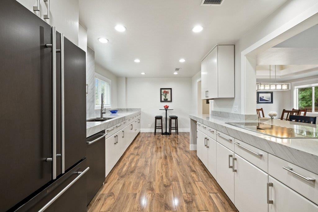 6101 Gun Bow CT