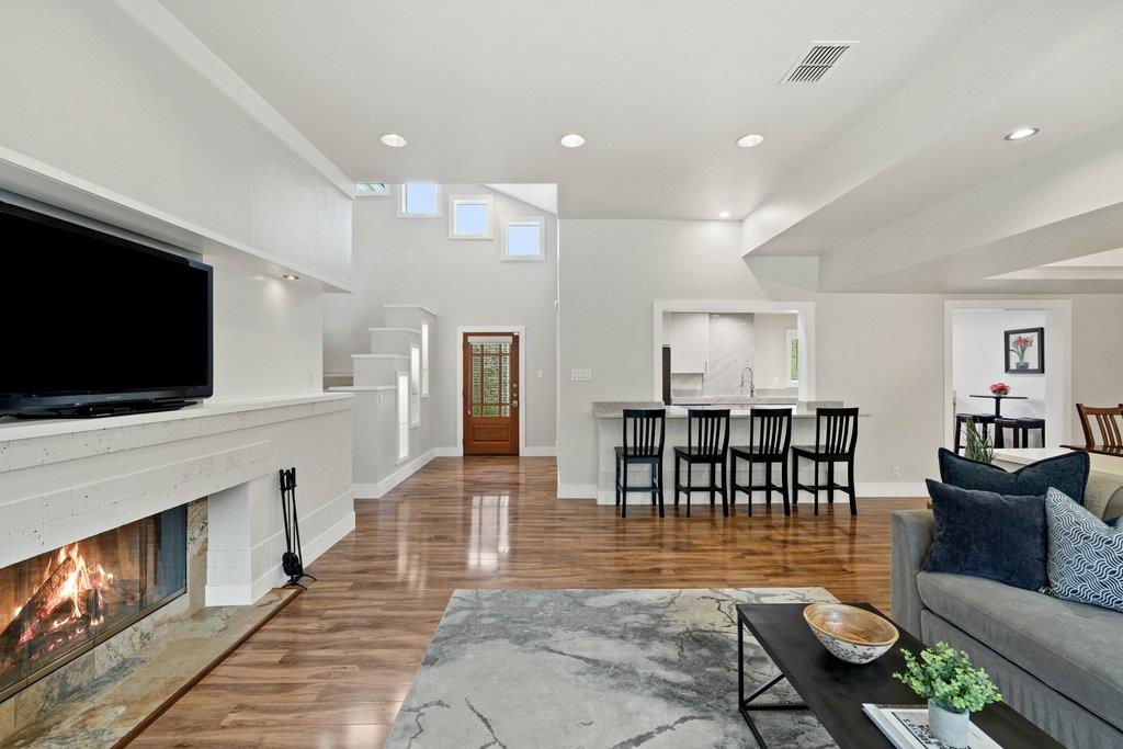 6101 Gun Bow CT