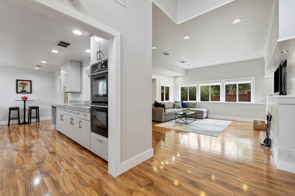 6101 Gun Bow CT