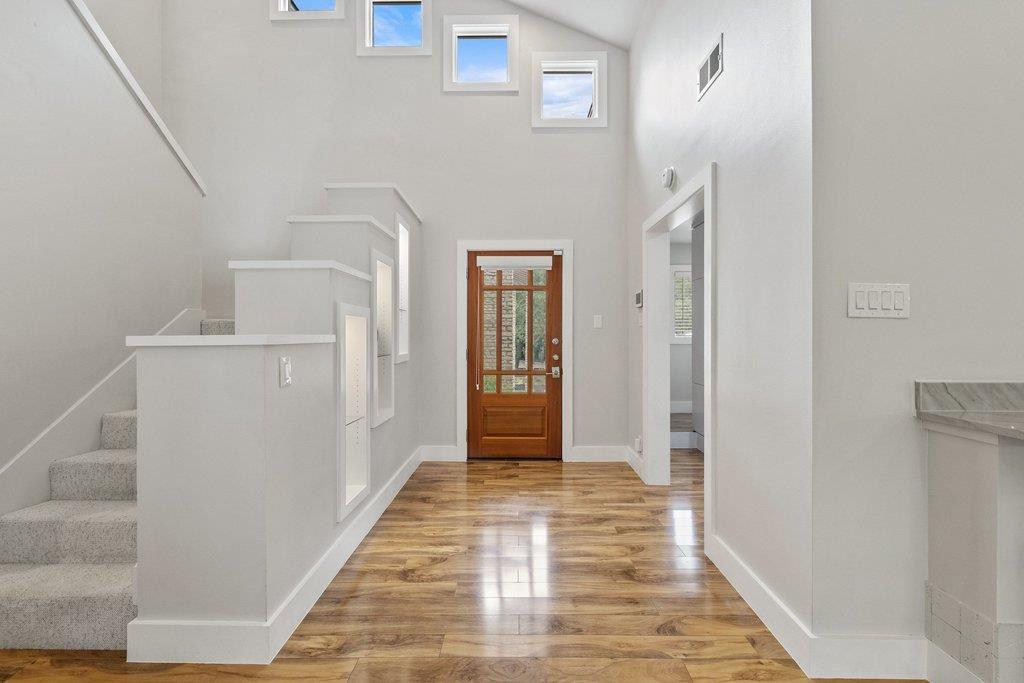 6101 Gun Bow CT