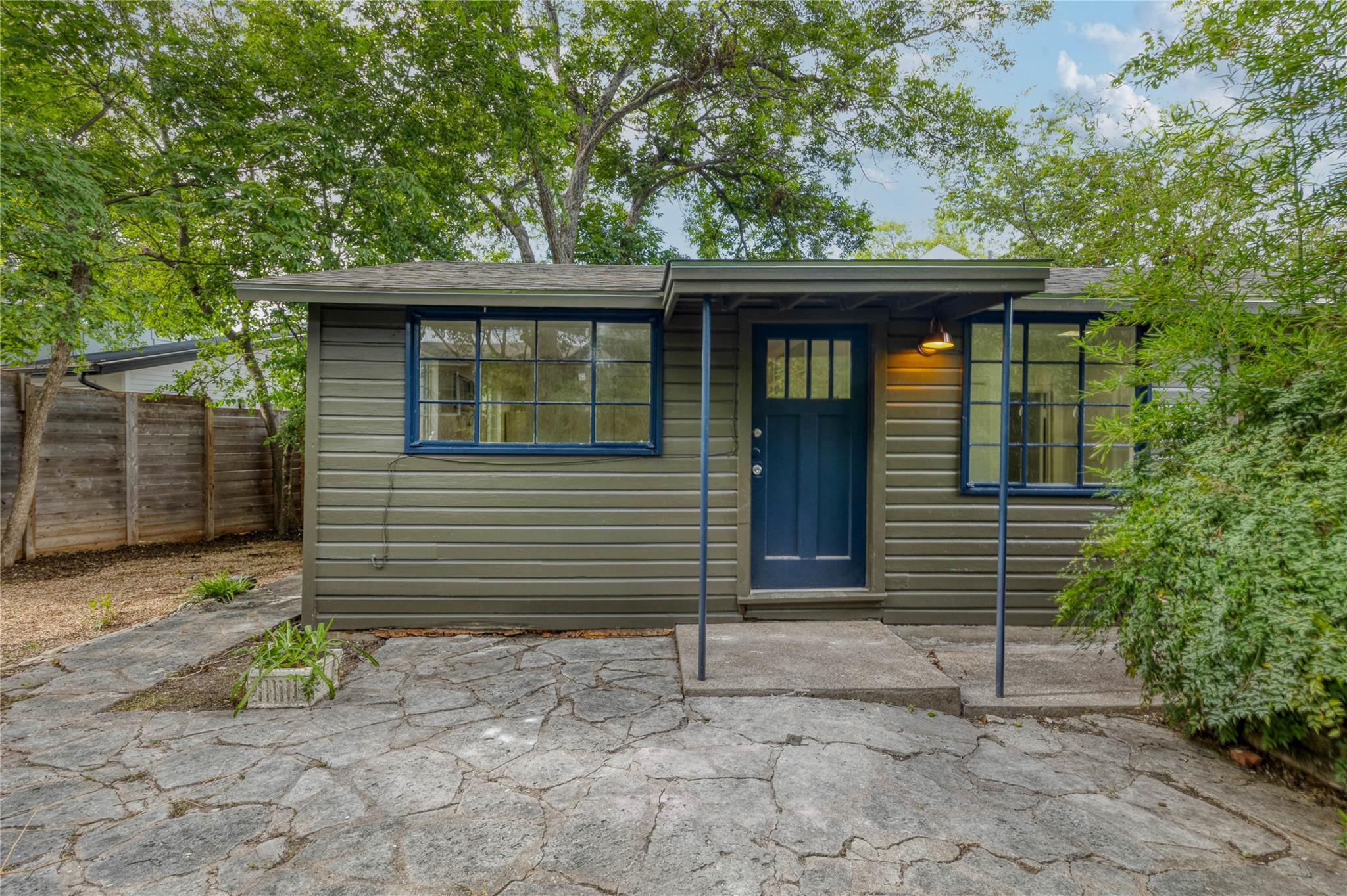 3400 Lafayette Ave # B