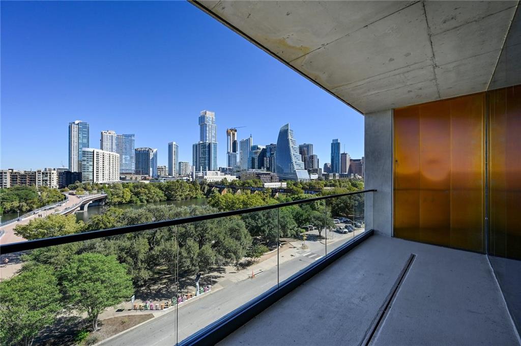 1211 W Riverside DR # 6A