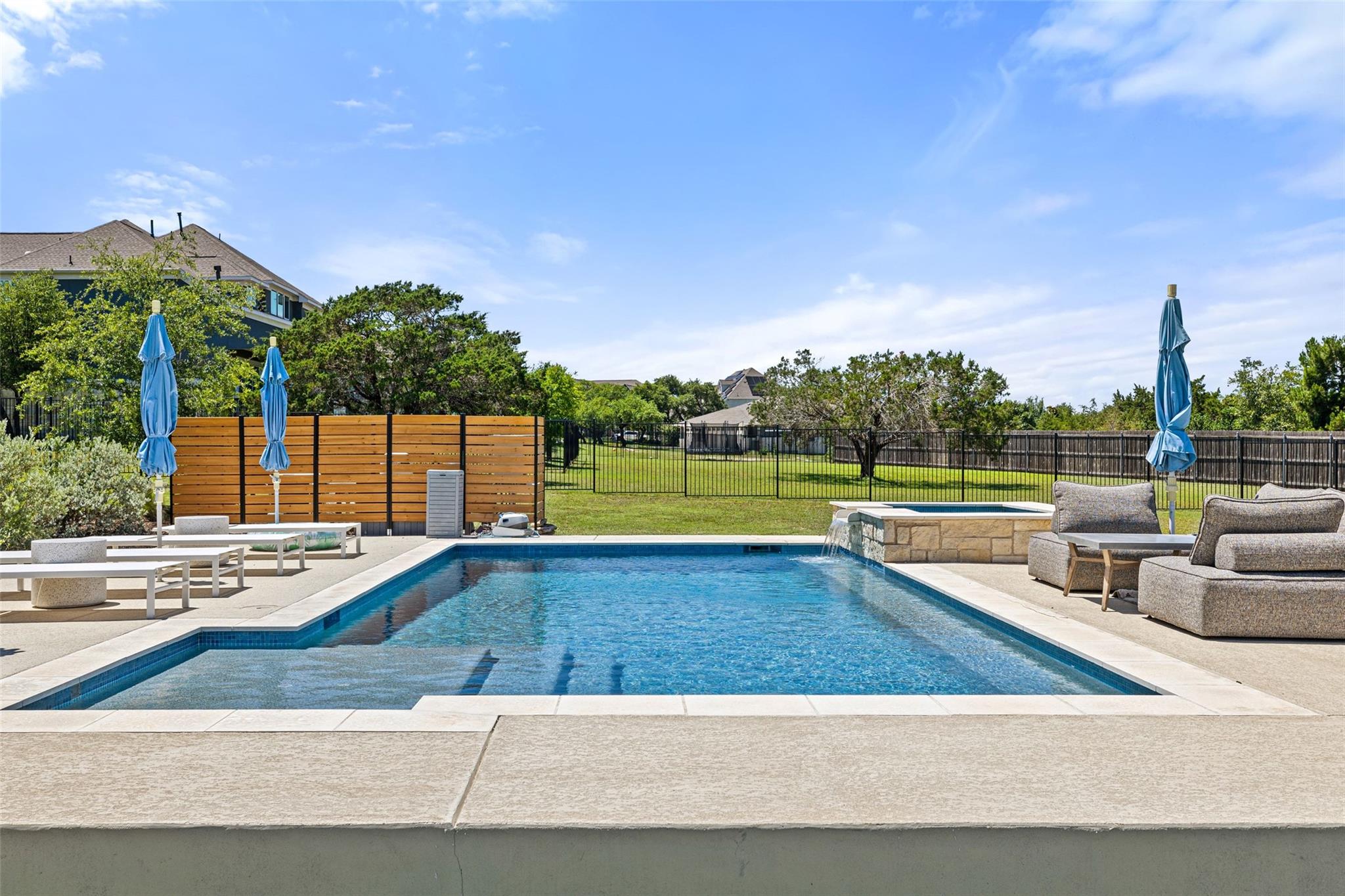 324 Cortaro DR