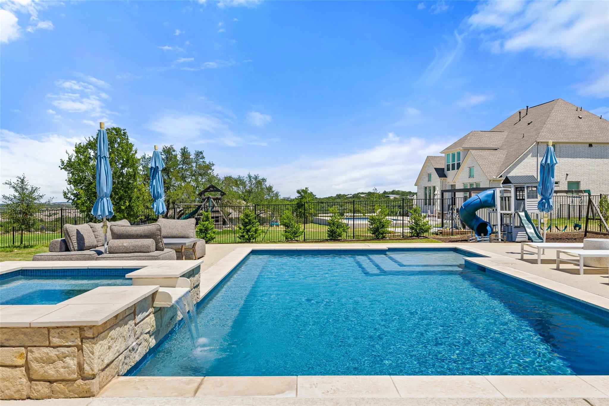 324 Cortaro DR