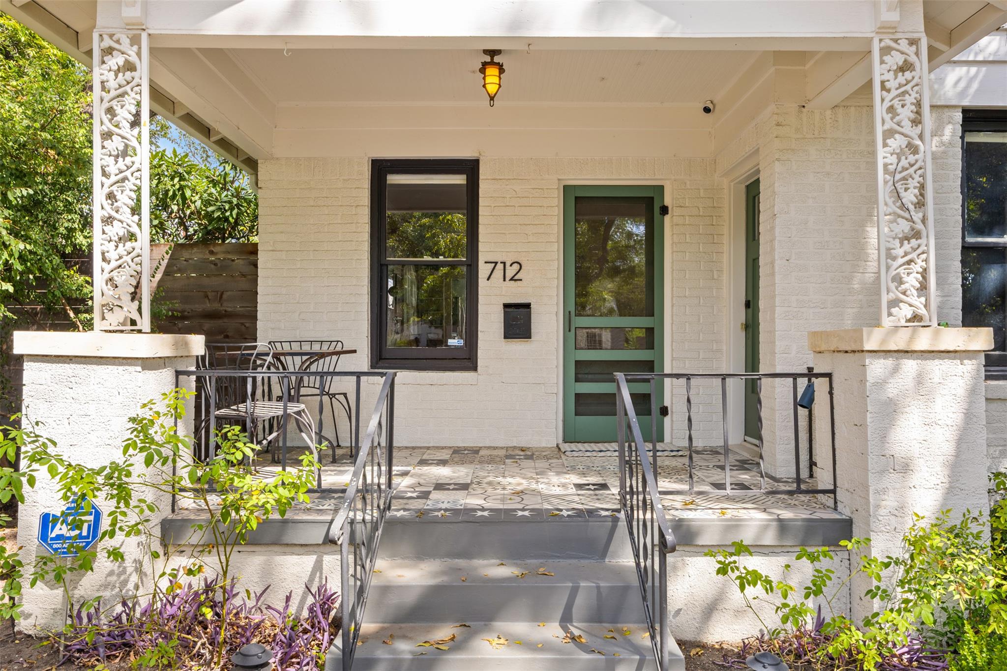 712 Harris Ave # 1