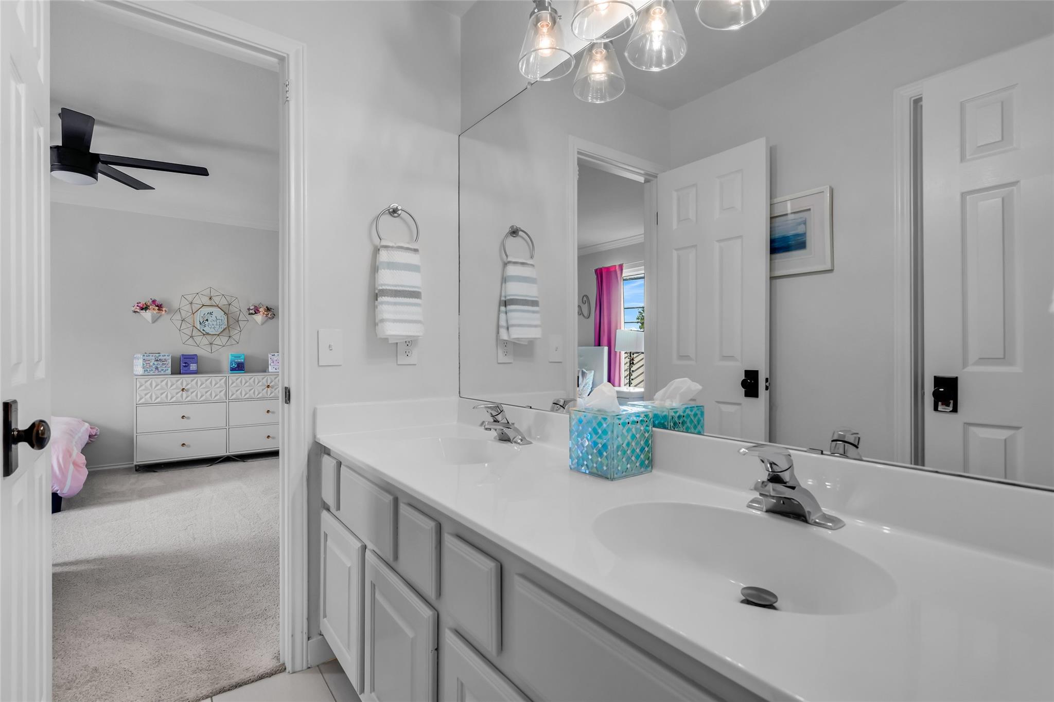 11500 Emerald Falls DR