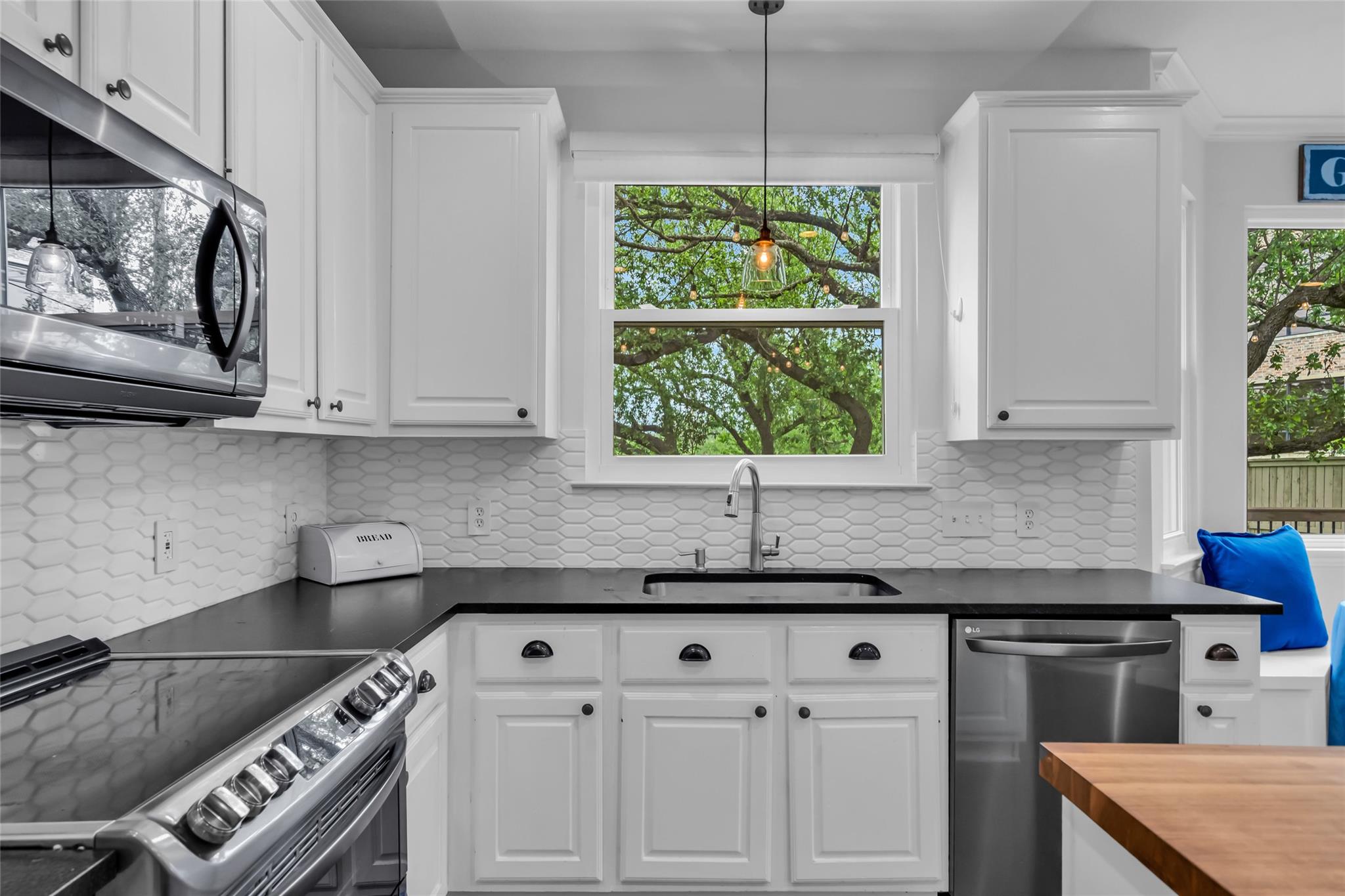 11500 Emerald Falls DR