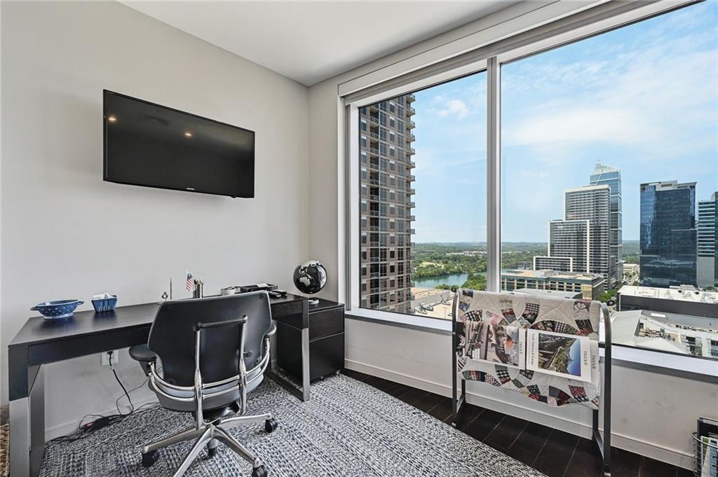 200 Congress Ave # 17C