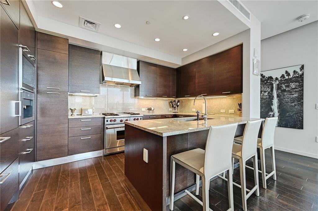 200 Congress Ave # 17C