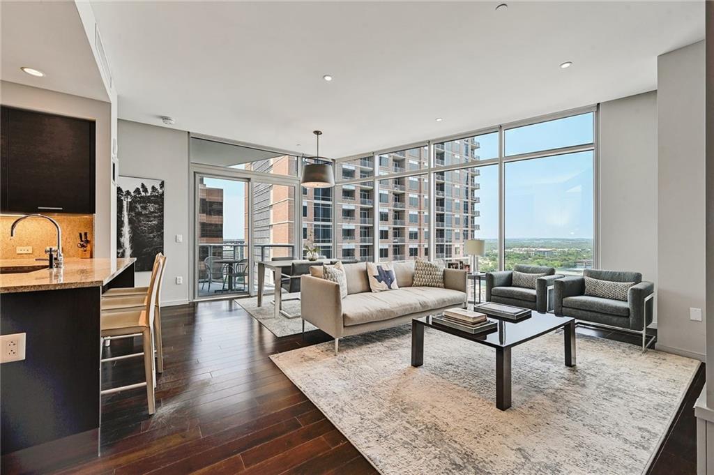 200 Congress Ave # 17C
