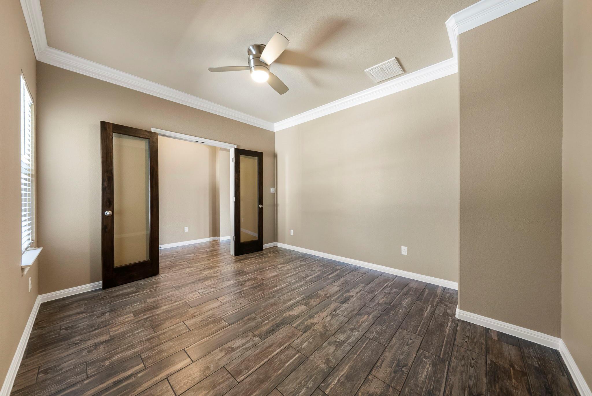 104 Estrella LN
