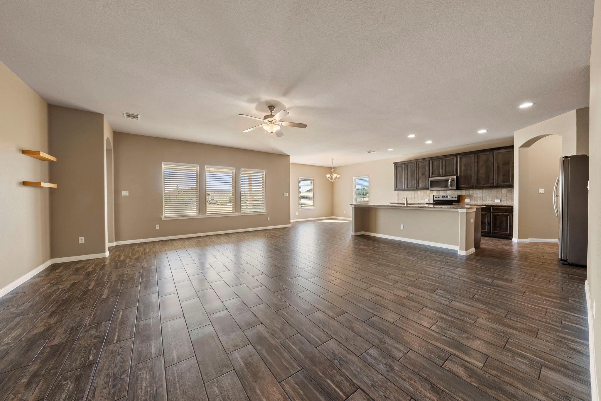 104 Estrella LN