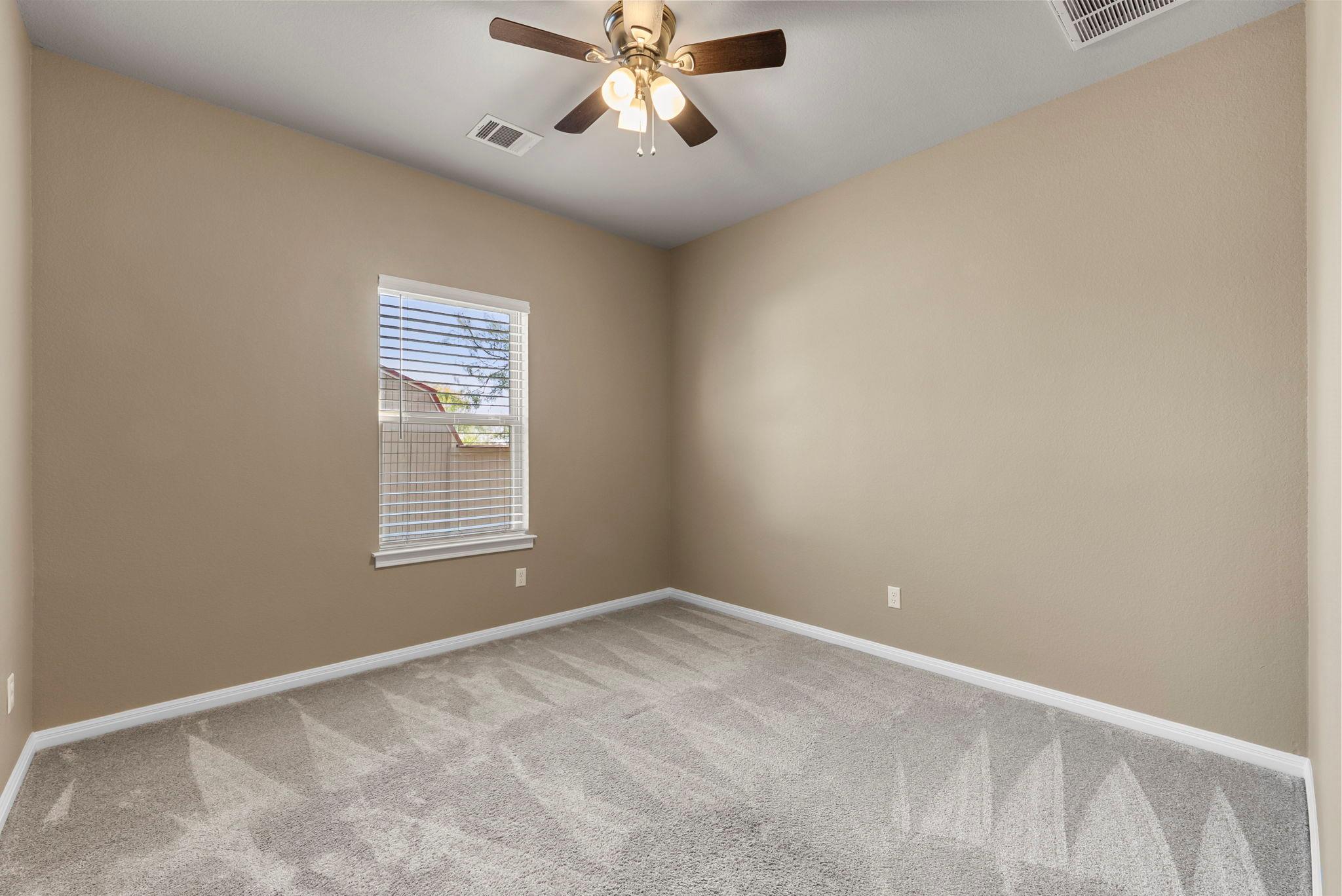 104 Estrella LN