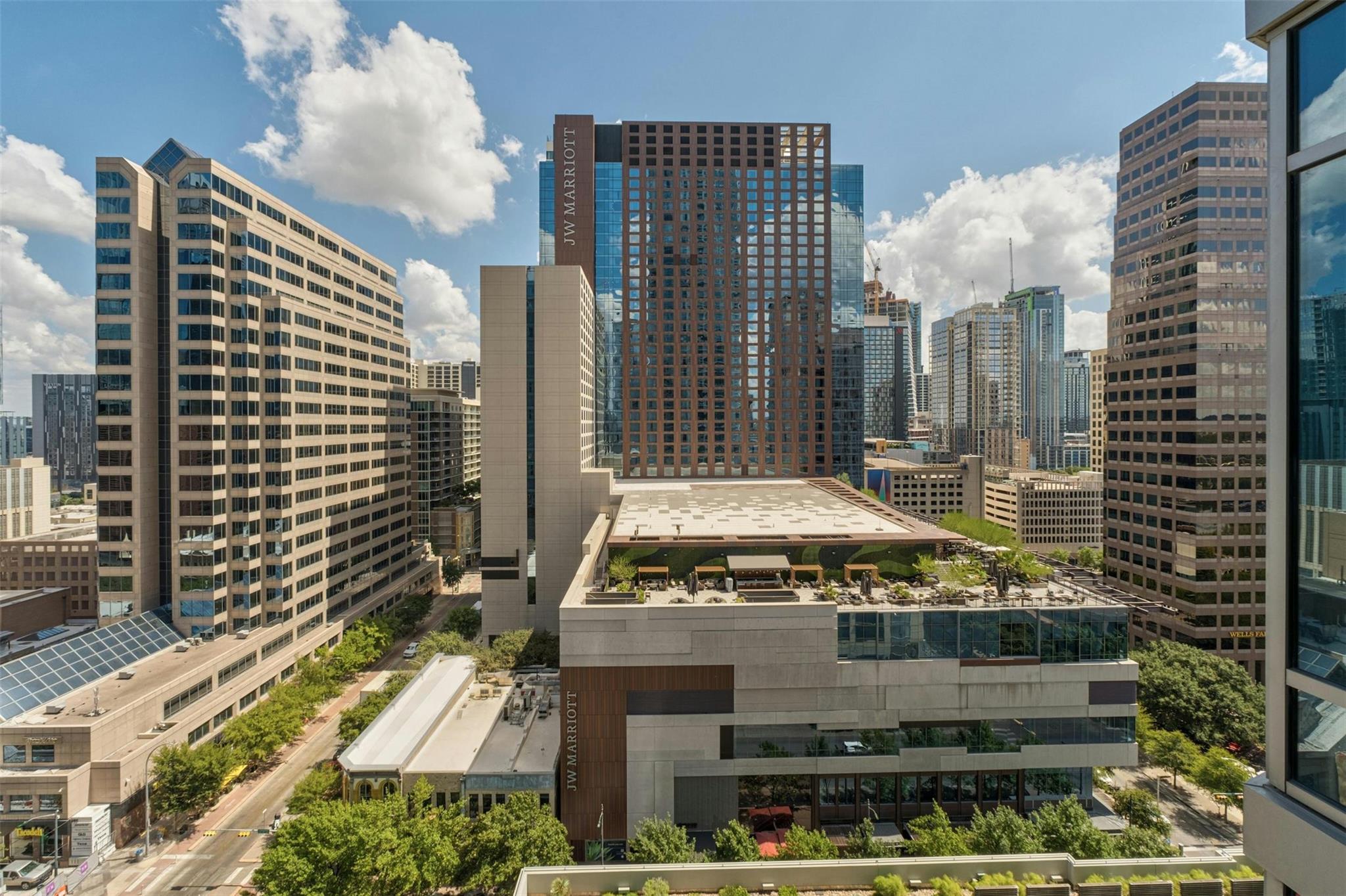 200 Congress Ave # 15D