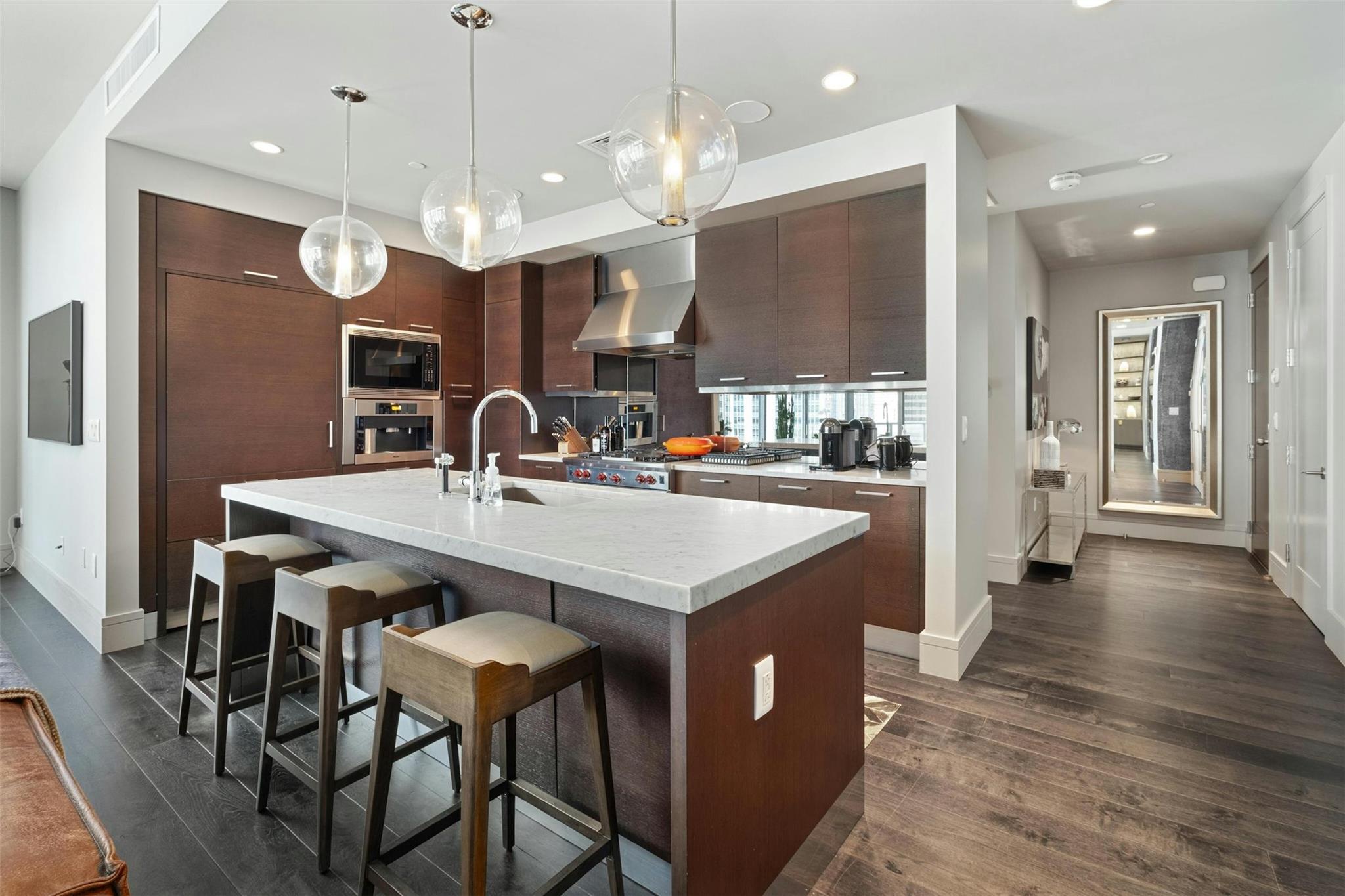 200 Congress Ave # 15D