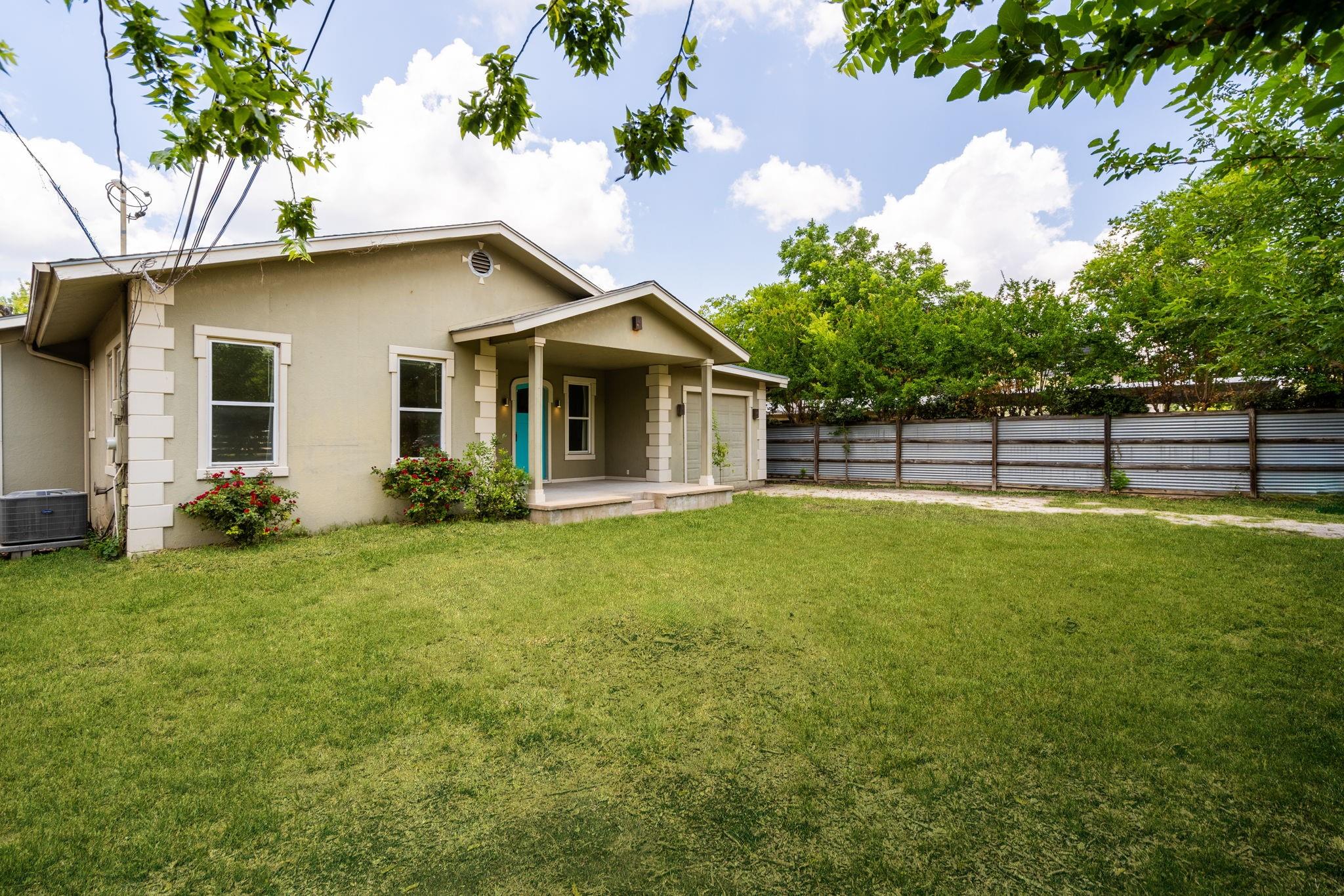 5212 Joe Sayers Ave