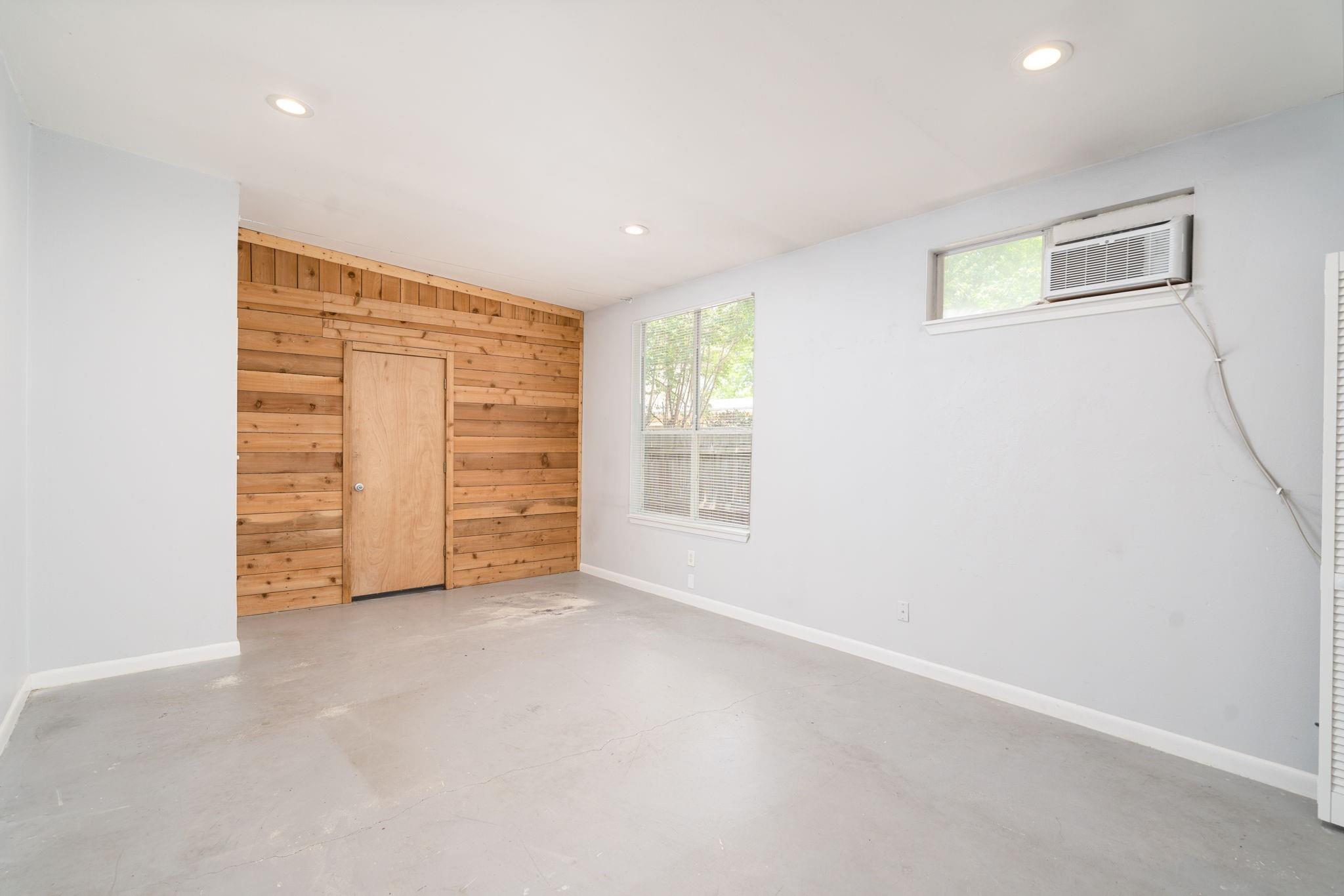 5212 Joe Sayers Ave