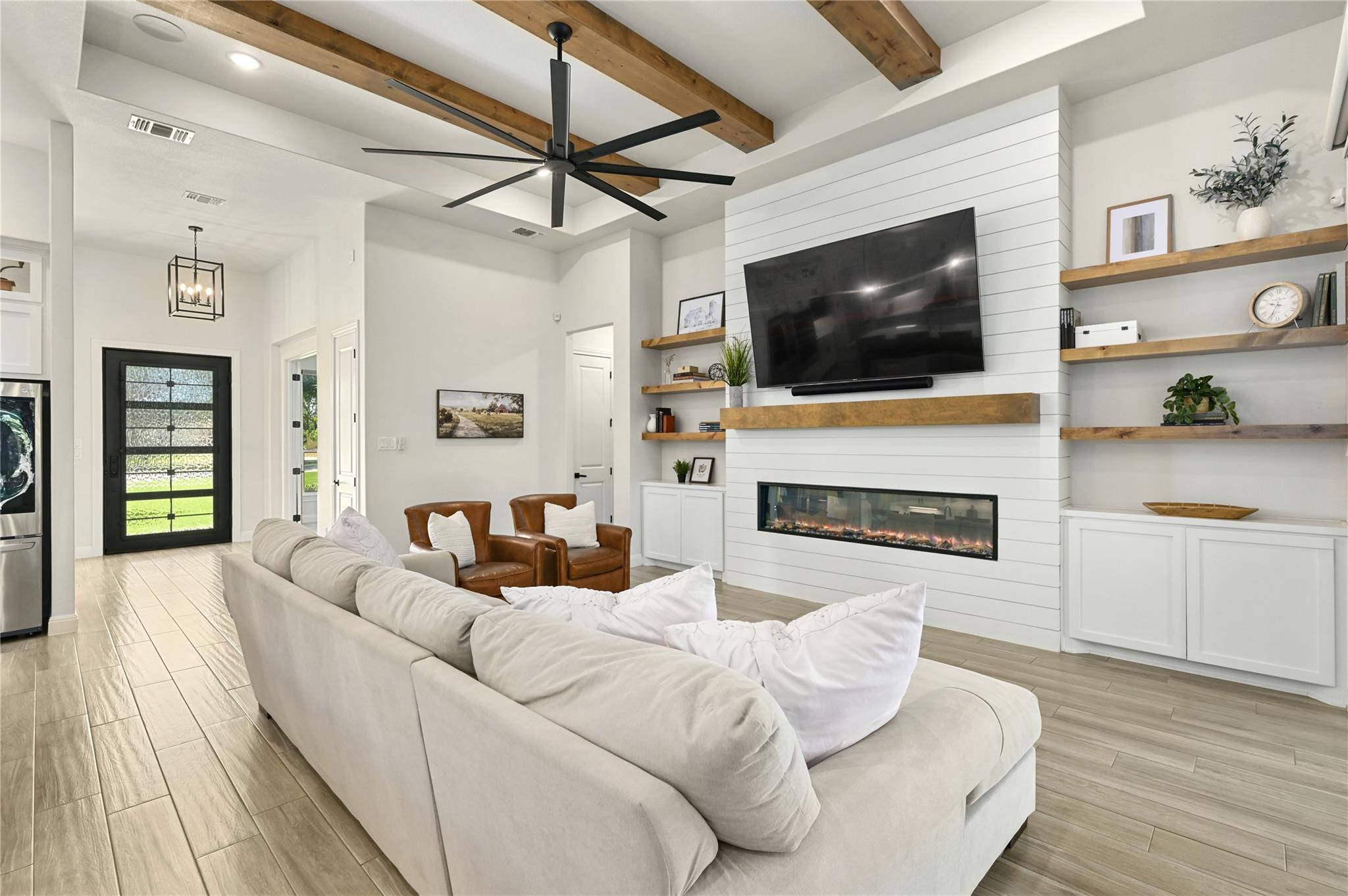 513 Somerset Woods CT