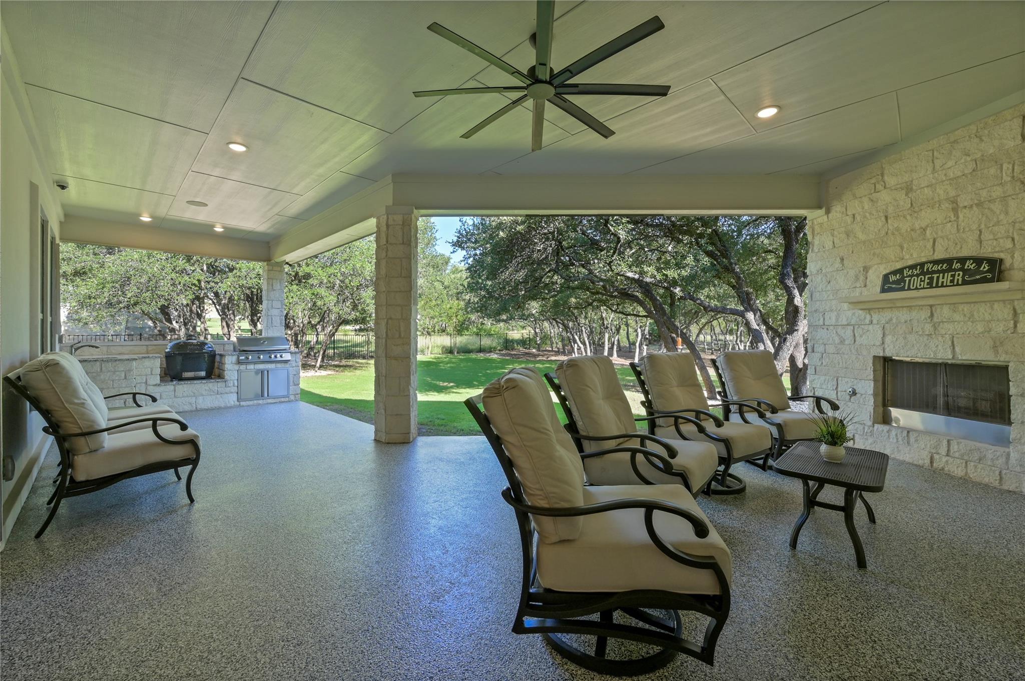 513 Somerset Woods CT