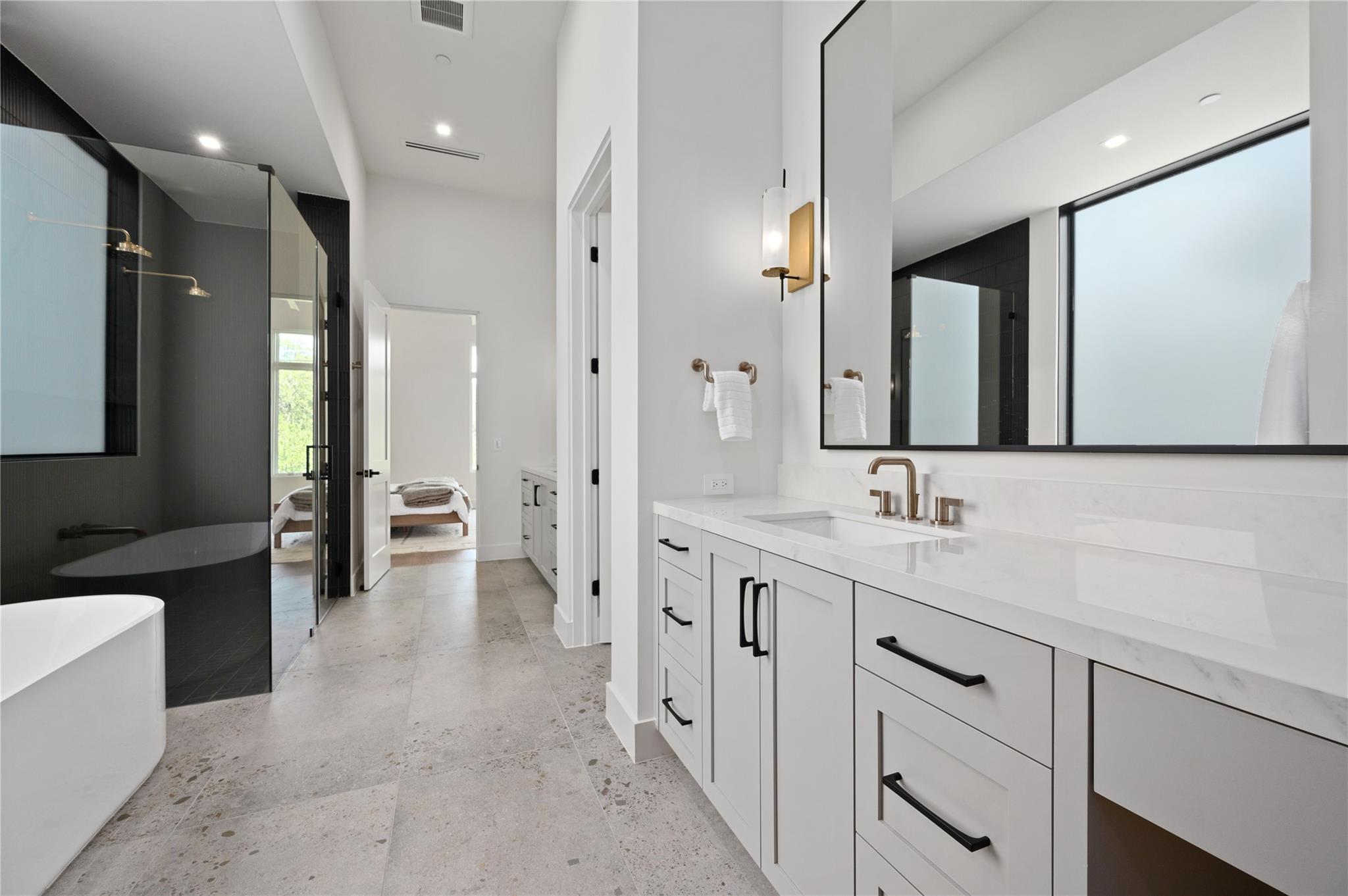 3629 Peregrine Falcon DR