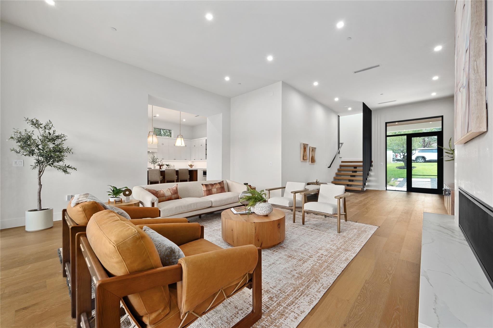 3629 Peregrine Falcon DR