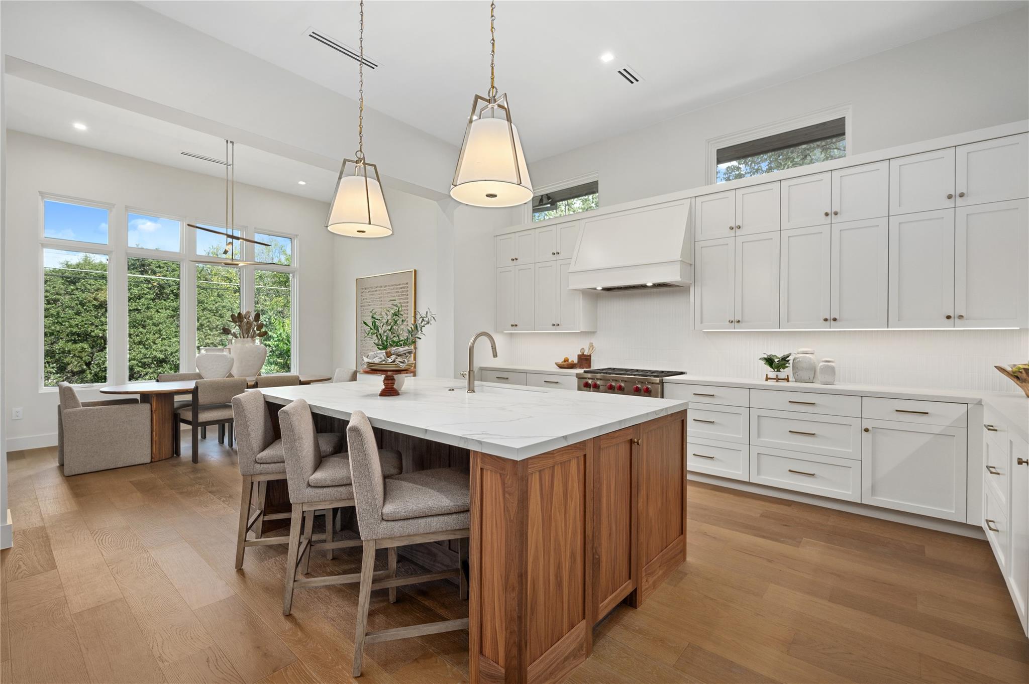 3629 Peregrine Falcon DR