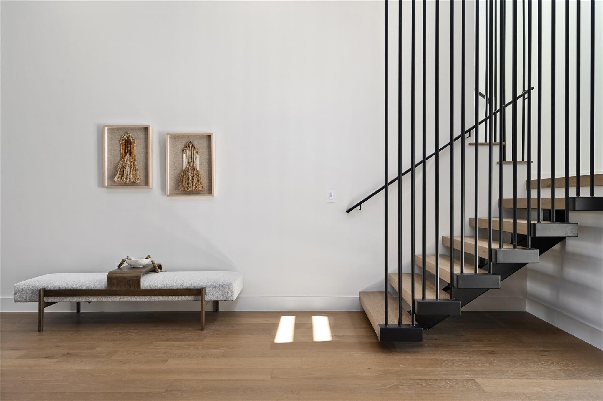 3629 Peregrine Falcon DR