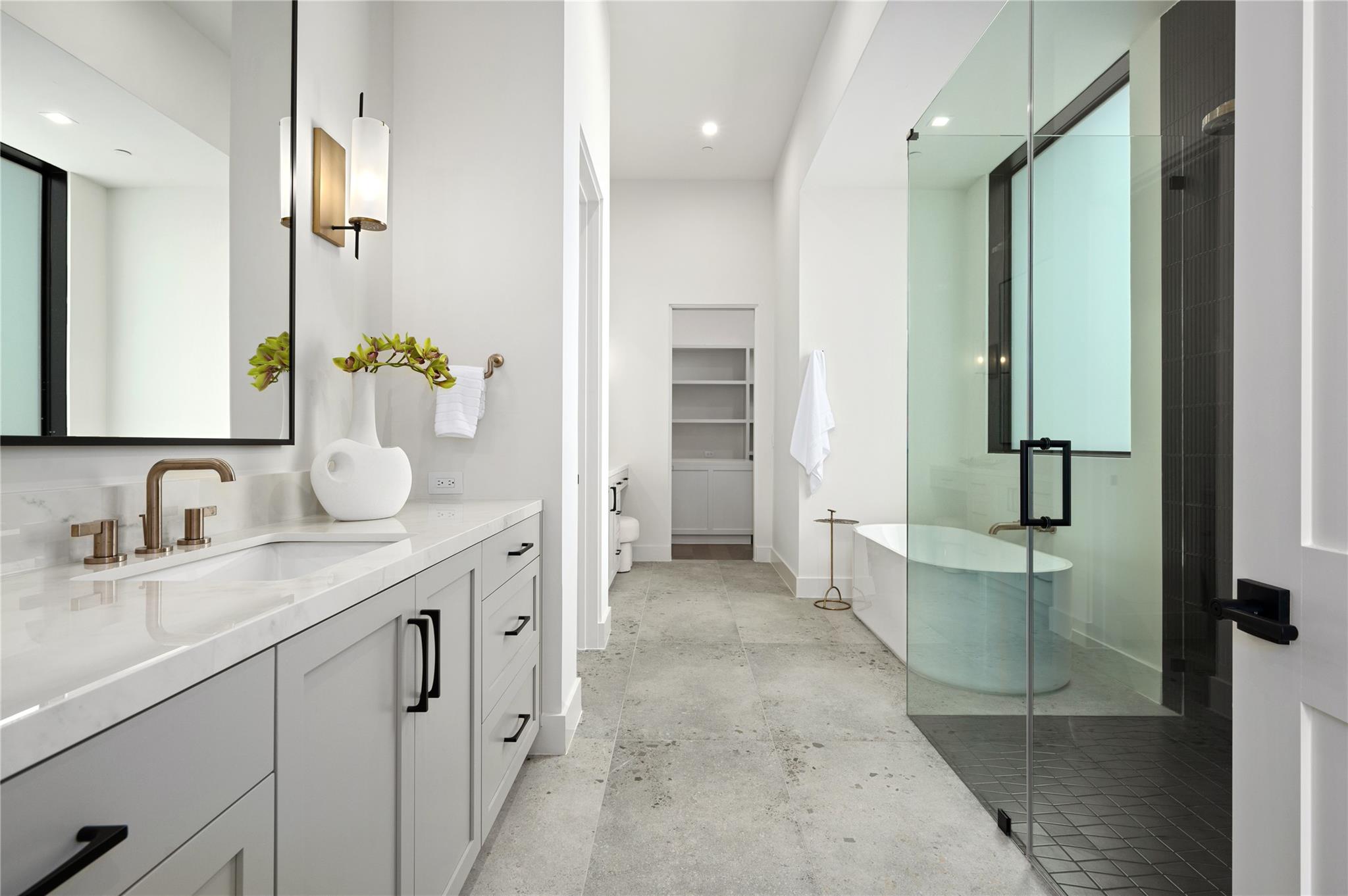 3629 Peregrine Falcon DR