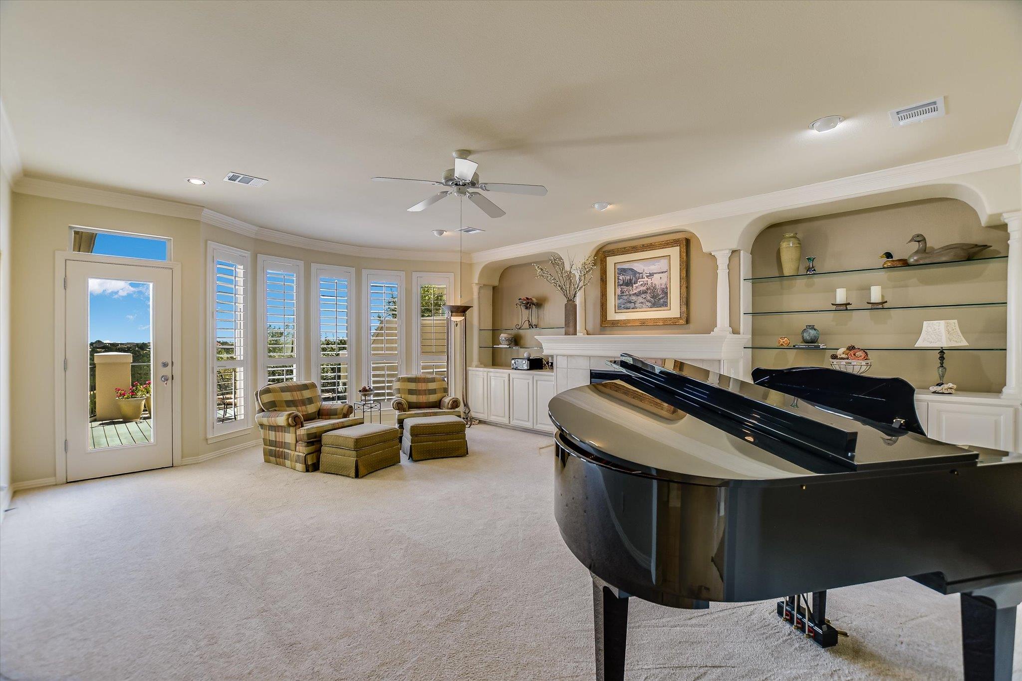 4545 Golf Vista DR